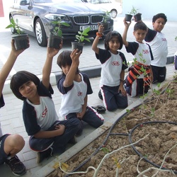 Planting-Day-Grade-1-2